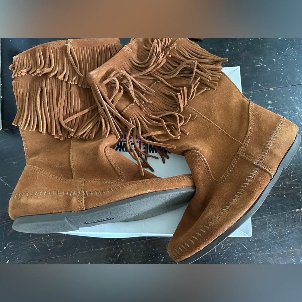 Minnetonka Brown Fringe Boots